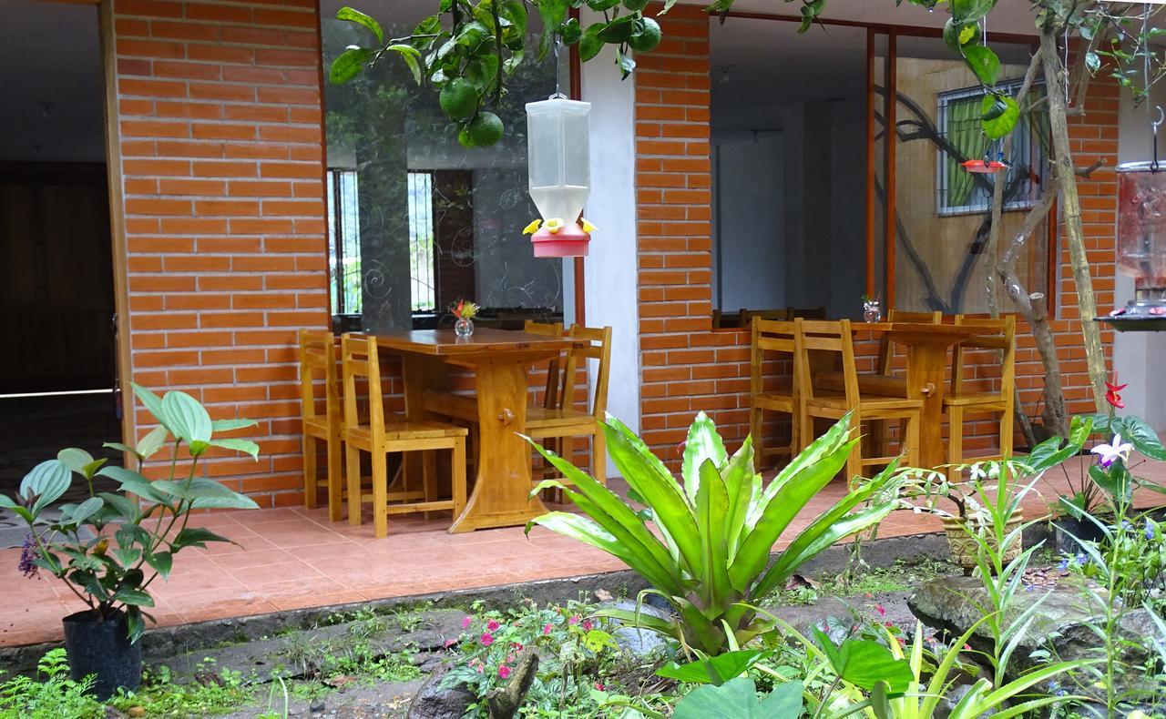 Cabanas Armonia Y Jardin De Orquideas Mindo Exterior photo